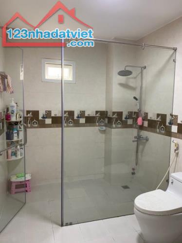 NHÀ ĐẸP LUNG LINH - GIÁP PHẠM VĂN BẠCH & TRƯỜNG CHINH TB - HXH THÔNG - DT 75M² - 3 TẦNG - 5