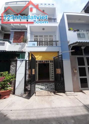 BÁN NHÀ LÊ VĂN QUỚI BÌNH TÂN GẦN NGÃ TƯ BỐN XÃ - 3 TẦNG - HẺM XE HƠI - 69M2 CHỈ 6.2 TỶ TL