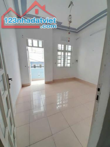 BÁN NHÀ LÊ VĂN QUỚI BÌNH TÂN GẦN NGÃ TƯ BỐN XÃ - 3 TẦNG - HẺM XE HƠI - 69M2 CHỈ 6.2 TỶ TL - 4