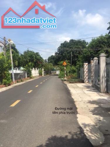 Bán 236 đất hai mặt tiền đường nhựa ( nở hậu )