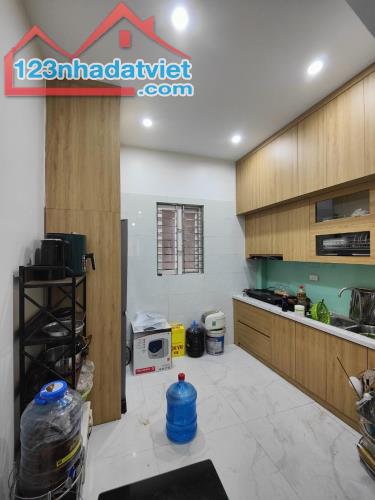 AN DƯƠNG VƯƠNG - NHÀ ĐẸP - NGÕ THÔNG - GẦN OTO - THOÁNG TRƯỚC SAU - FULL NỘI THẤT - 35M - - 2
