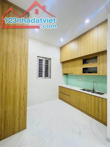 AN DƯƠNG VƯƠNG - NHÀ ĐẸP - NGÕ THÔNG - GẦN OTO - THOÁNG TRƯỚC SAU - FULL NỘI THẤT - 35M - - 3