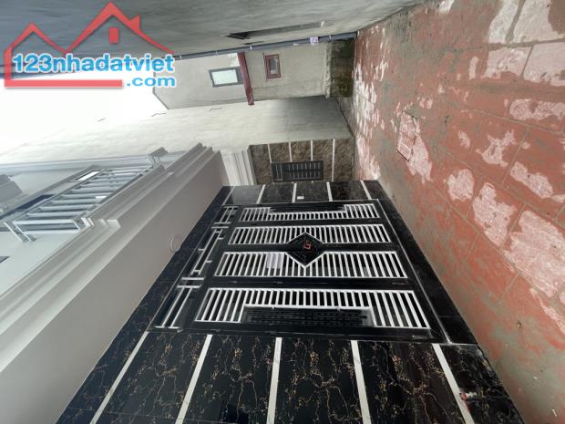 Nghỉ Lễ cũng bán. Biên Giang, Hà Đông. 36m², 5 tầng, mặt tiền 4,5m. - 1