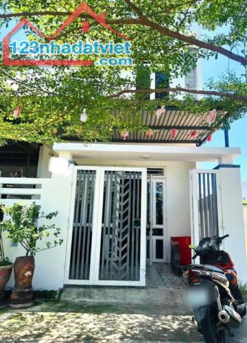 Bán Gấp Nhà 92,9m2 Đường Tân Xuân 5 - giá 650 Triệu-SHR.Bao Phí