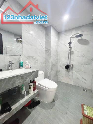👉  NHÀ 3 TẦNG  TRUNG TÂM TT TRÂU QUỲ - 48M2 - 10M RA TRỤC CHÍNH Ô TÔ TRÁNH - ĐANG CHO THU - 3
