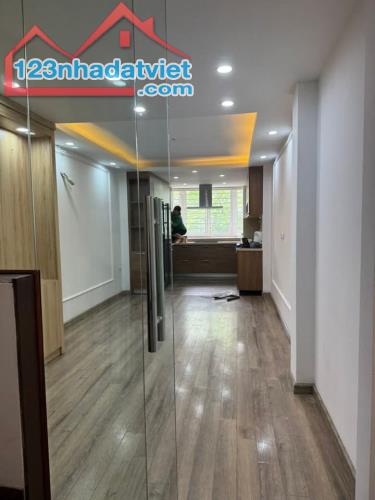 Nhà Đẹp mặt ngõ - Lô góc - Tiện Kinh Doanh. View VINCOM Phạm Ngọc Thạch. - 2