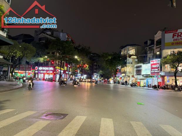NHÀ PHÂN LÔ MẶT PHỐ OTO TRÁNH - VỈA HÈ - KINH DOANH TỐT - 1