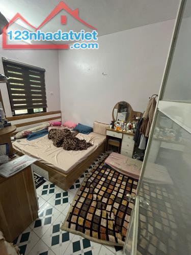 CHÍNH CHỦ CÀN BÁN NHÀ LƯƠNG ĐỊNH CỦA, NHÀ 2 THOÁNG TRƯỚC SAU, 4T, MT: RỘNG