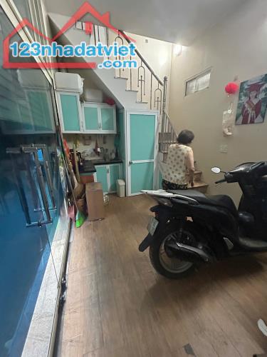 CHÍNH CHỦ CÀN BÁN NHÀ LƯƠNG ĐỊNH CỦA, NHÀ 2 THOÁNG TRƯỚC SAU, 4T, MT: RỘNG - 1