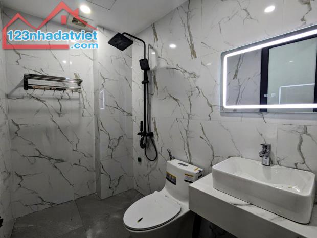 Cần nhượng lại nhà 🏠 Ngọc trì , Long Biên 43 m 5 tầng . Rao 7,8xx tỉ - 4