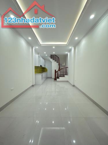 B.Á.N NHÀ TRUNG TÂM PHỐ THƯỢNG THANH – LONG BIÊN- 30,1M- NHÀ 6T MỚI TINH- ĐẸP XUẤT SẮC, - 1