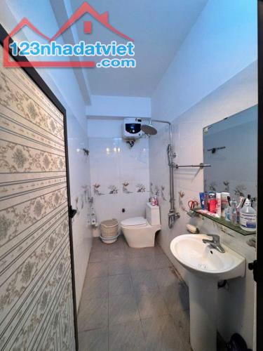 Mở bán Căn Nhà 3 Tầng tại Vọng Hải - P. Hưng Đạo - 4