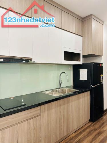 Cho thuê căn hộ 2 ngủ giá chỉ 10tr tại Hoàng Huy Commerce - 1