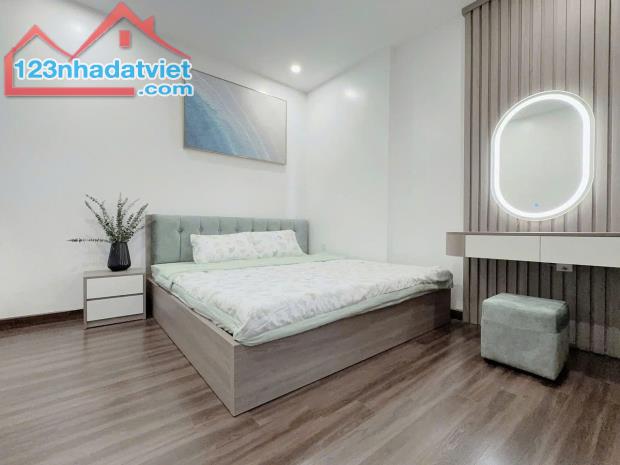 Cho thuê căn hộ 2 ngủ giá chỉ 10tr tại Hoàng Huy Commerce - 4
