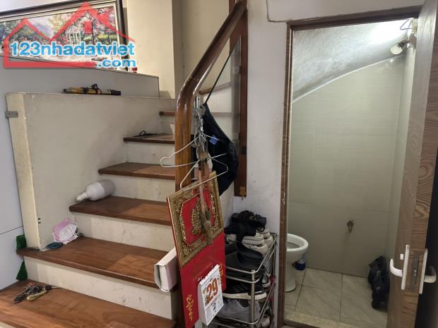 Bán nhà phân lô, vỉa hè ô tô dừng đỗ, 52m2 - Kim Đồng. Ở ngay - 2