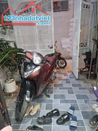 Bán nhà Khương Hạ, Thanh Xuân. 55m2 x 2 Tầng. NGÕ THÔNG. 2 THOÁNG. GẦN PHỐ. Hơn 9 Tỷ. - 1