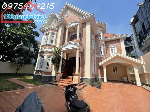SIÊU BIỆT THỰ 5 SAO 760M² – 3 TẦNG – 5 PHÒNG NGỦ – THẢO ĐIỀN, TP.HCM - 1