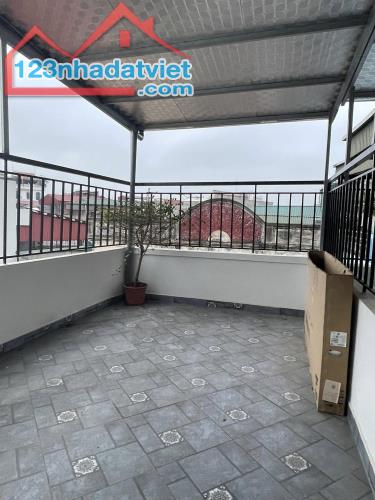 NH À MỚI, HAI THOÁNG - 6 NGỦ, FULL NỘI THẤT - GẦN PHỐ - Ở SƯỚNG