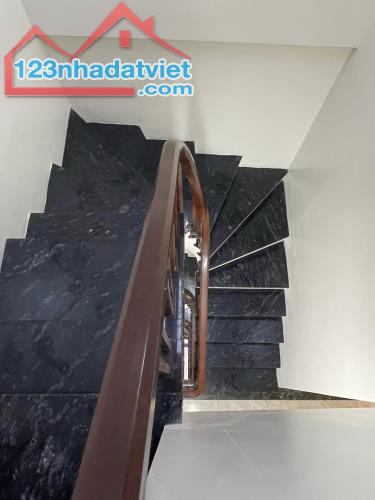 NH À MỚI, HAI THOÁNG - 6 NGỦ, FULL NỘI THẤT - GẦN PHỐ - Ở SƯỚNG - 1