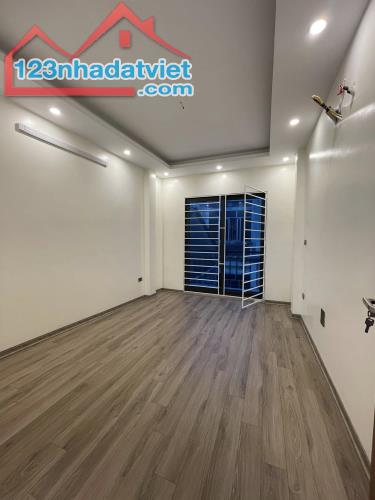 NH À MỚI, HAI THOÁNG - 6 NGỦ, FULL NỘI THẤT - GẦN PHỐ - Ở SƯỚNG - 4