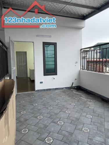 NH À MỚI, HAI THOÁNG - 6 NGỦ, FULL NỘI THẤT - GẦN PHỐ - Ở SƯỚNG - 5