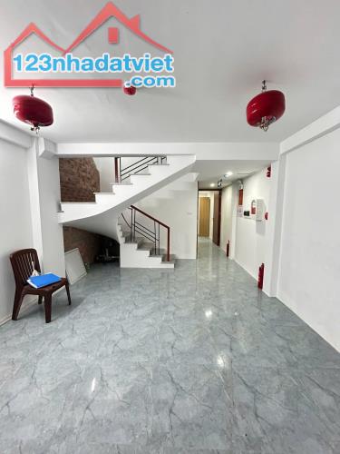 BÁN NHÀ ĐƯỜNG TRẦN DUY HƯNG CẦU GIẤY, Ô TÔ ĐỖ CỬA MẶT NGÕ KINH DOANH. DT 50M2 GIÁ 17.4 TỶ