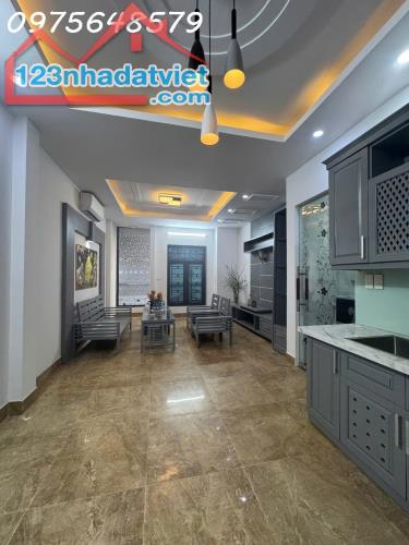 Bán nhà Quan Nhân 45m Lô góc gần phố mặt tiền rộng kinh doanh giá hợp lý - 4
