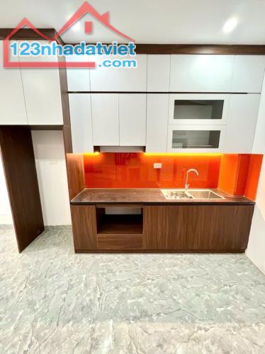 Bán nhà 3 tầng 50m2 Giá 4.5 tỷ, khu dân trí cao, vào ở luôn - 2