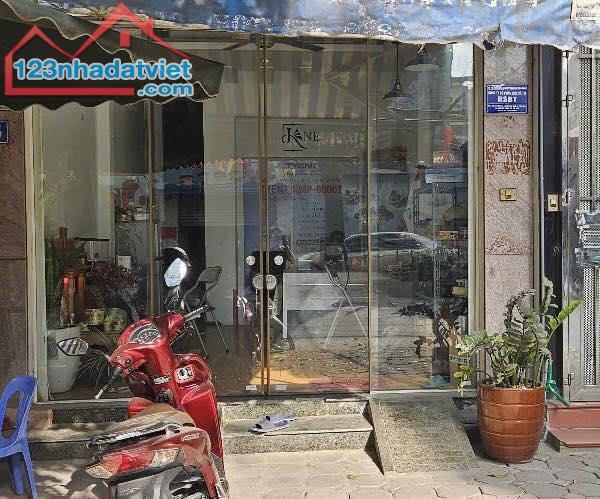 Cho thuê MBKD Cà Phê, Spa, Salon, VP ngõ ô tô Lê Quang Đạo 5 tầng x 45m2, 6 ngủ, 18 Triệu