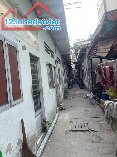 Bán nhà  Mặt tiền Nguyễn Kiệm - ngay CV Gia Định, 7x30m, Cấp 4 - tiện xây, chào 33 tỷ.