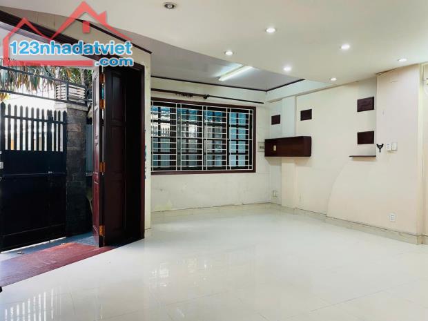 BÁN NHÀ 5 TẦNG HẺM 8 M ĐƯỜNG NGUYỄN THÁI BÌNH PHƯỜNG 12 TÂN BÌNH...DT 90M . GIÁ 19.8 TỶ - 2
