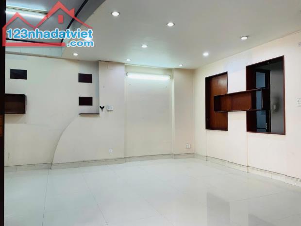 BÁN NHÀ 5 TẦNG HẺM 8 M ĐƯỜNG NGUYỄN THÁI BÌNH PHƯỜNG 12 TÂN BÌNH...DT 90M . GIÁ 19.8 TỶ - 5