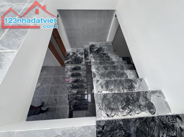 Bán Nhà 1 trệt 1 lầu 120m2 Chợ Trảng Dài Biên Hòa ĐỒNG NAI có 2 tỷ 890tr - 2
