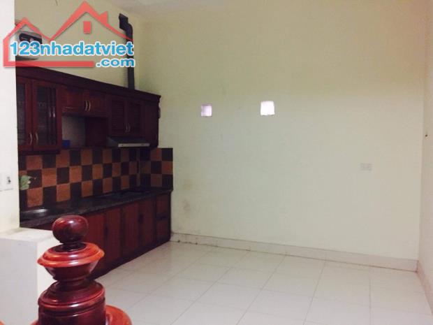 Bán nhà dân xây phố Cầu Giấy P Quan Hoa 40m2 hơn 7tỷ! - 1