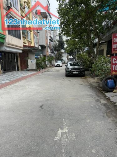 TĐC TRÂU QUỲ – HAI MẶT TIỀN – Ô TÔ TRÁNH, VỈA HÈ