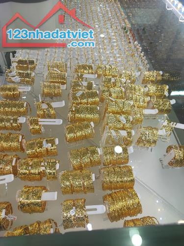 BÁN NHÀ MẶT PHỐ QUANG TRUNG - GÒ VẤP - 16 TỶ - 96M2 - SỔ HỒNG CHÍNH CHỦ