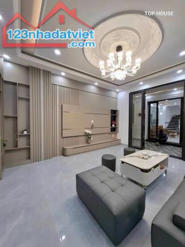 Bán nhà đường Hồ sen- Nguyễn Công Trứ- Hàng Kênh chỉ 3.8 tỷ - 3