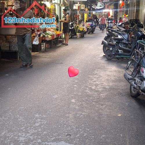 7,8 tỷ nhà mặt chợ kinh doanh ngõ thông ô tô ngã tư Khuất Duy Tiến  Q thanh xuân - 3