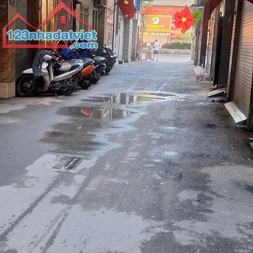 7,8 tỷ nhà mặt chợ kinh doanh ngõ thông ô tô ngã tư Khuất Duy Tiến  Q thanh xuân - 4