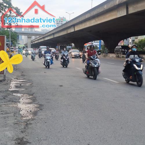 7,8 tỷ nhà mặt chợ kinh doanh ngõ thông ô tô ngã tư Khuất Duy Tiến  Q thanh xuân - 5