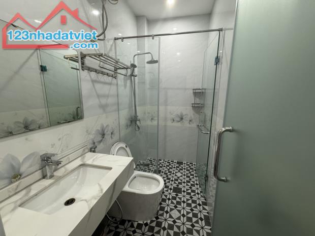Cho thuê căn hộ 2 phòng ngủ tại Vinhomes Marina - 4
