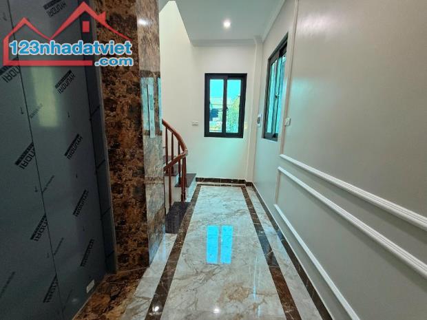 Tô hiệu 36m mt3,6m 5t thang máy,ô tô qua nhà, cách phố 20m, Thông nông, KD nhỏ, an sinh - 2
