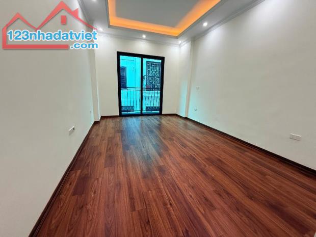 Tô hiệu 36m mt3,6m 5t thang máy,ô tô qua nhà, cách phố 20m, Thông nông, KD nhỏ, an sinh - 4