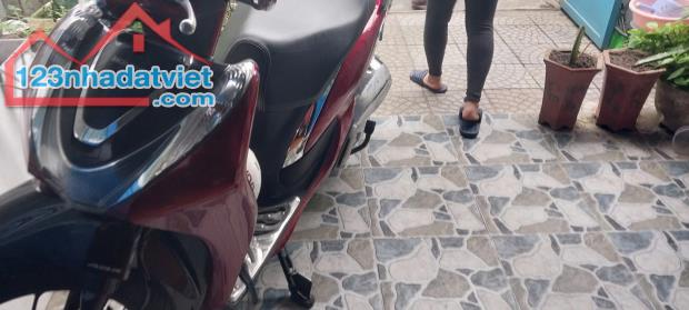 ► 2.2x  tỷ nhà 63m2 kiệt Hoàng Diệu khu Chợ Mới,  C4, sân xe rộng, kiệt thông, đi bộ Chợ, - 2