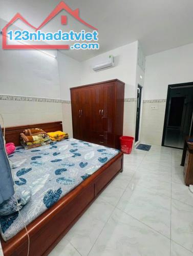 Bán nhà 1 sẹc HXH Đường số 30 75m2 3 tầng view góc ngang 4.1m đẹp gần chợ chỉ 7 tỷ. - 2
