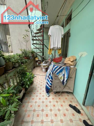 B.án nh.à phố ##Trương_Định_hai_bà_trưng# , sát mặt phố, 3 tầng*- *Diện tích:* 45m2- *Mặt - 3