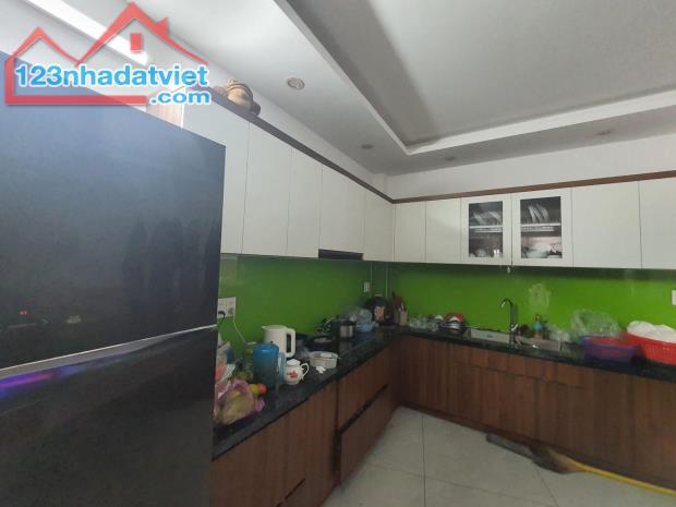BÁN NHÀ MẶT PHỐ TỈNH LỘ 10 - BÌNH TÂN - 4 TẦNG - 84M2 - 11 TỶ - SỔ HỒNG CHÍNH CHỦ
