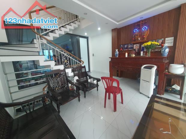 BÁN NHÀ MẶT PHỐ TỈNH LỘ 10 - BÌNH TÂN - 4 TẦNG - 84M2 - 11 TỶ - SỔ HỒNG CHÍNH CHỦ - 2