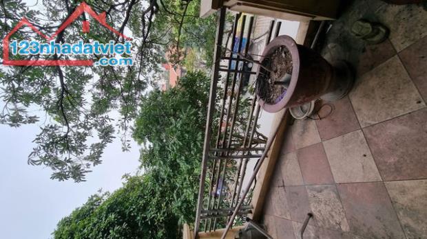 BÁN NHÀ MẶT PHỐ DOÃN KẾ THIỆN – CẦU GIẤY, HÀ NỘI
Giá: 25.5 tỷ  Diện tích: 52m²  5 tầng - 1
