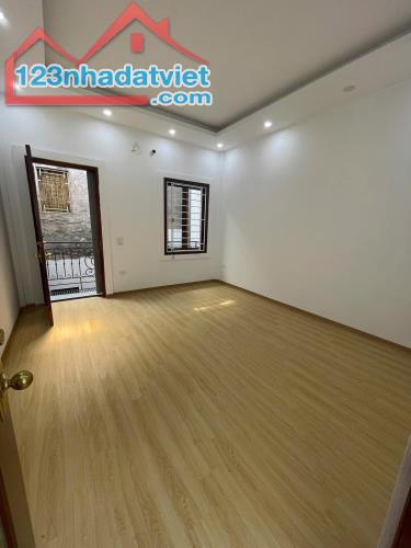 Nhà Đẹp - Ở Ngay - Gần Phố - Bạch Mai - Hai Bà Trưng - Dt :36m2/4tầng/4mMT*nhỉnh 6 tỷ - 4